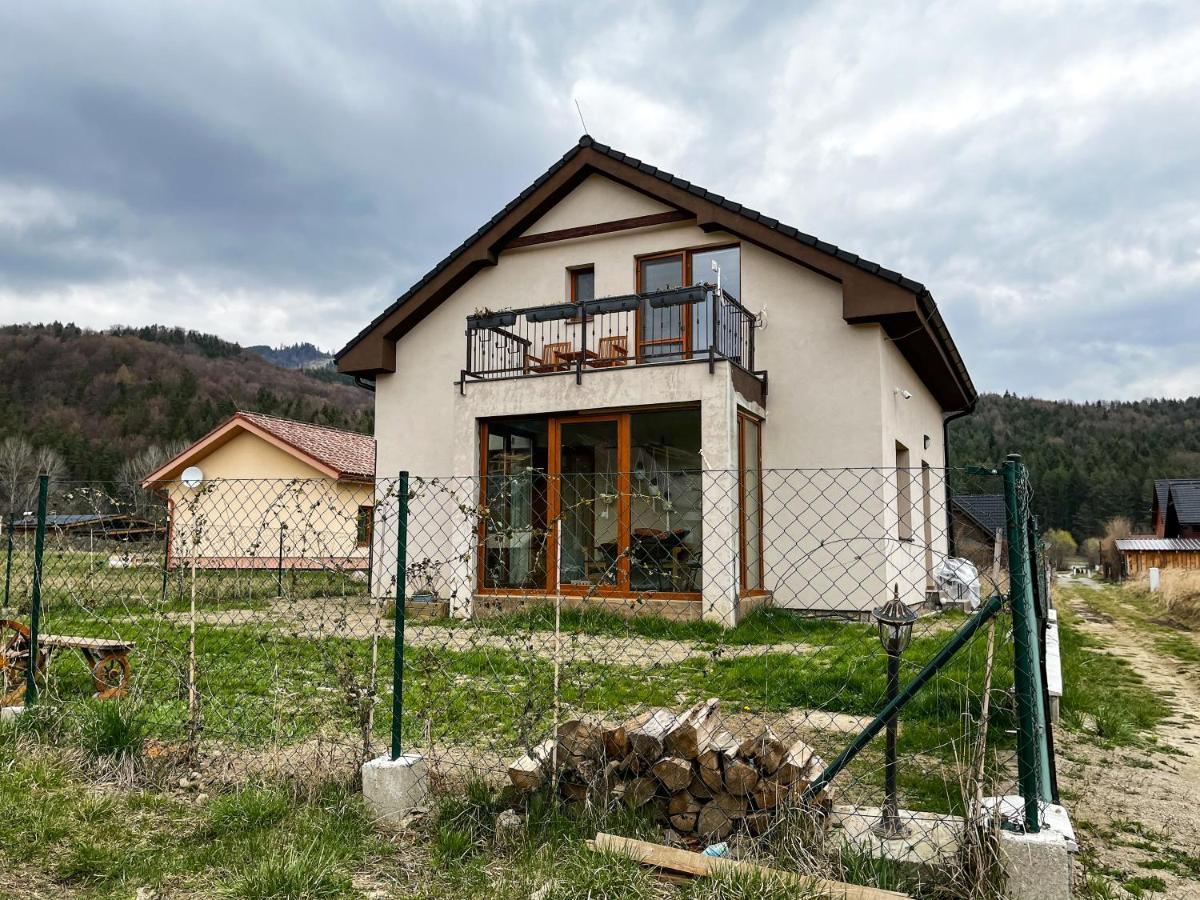 Dovolenkova Chata Valča Esterno foto