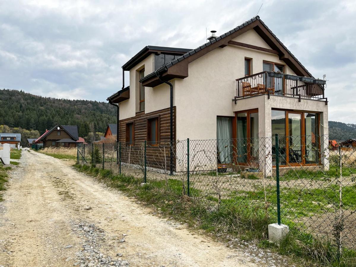 Dovolenkova Chata Valča Esterno foto